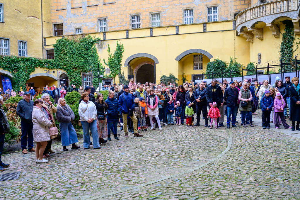 otwarcie zamku dziedziniec