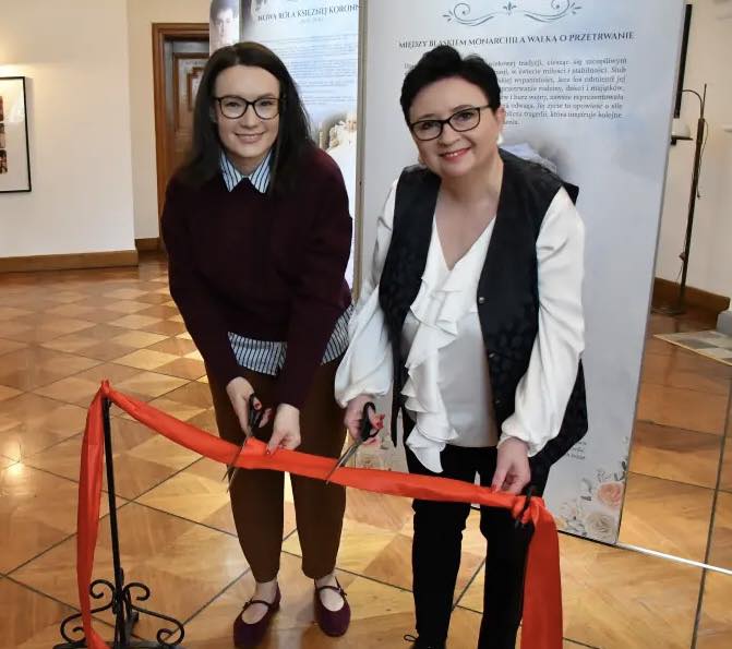 otwarcie zamku przecięcie wstęgi